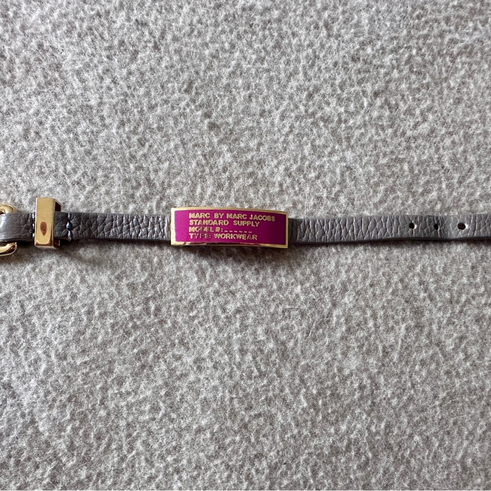 Marc by Marc Jacobs Gray Leather Bracelet with Pink Enamel Plaque